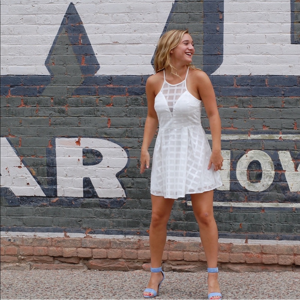 ADORABLE WHITE DRESS